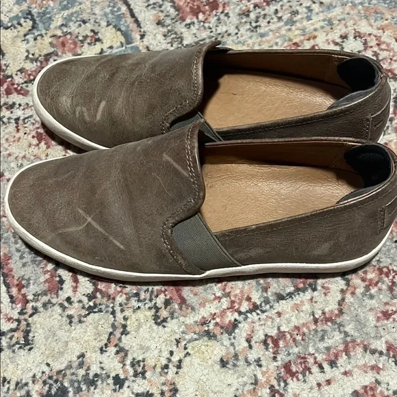 Frye Slip on Sneakers - Picture 2 of 8